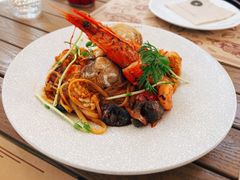 -Mark&Mars Restaurant