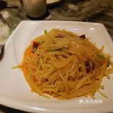 「北疆饭店(三峡广场店)」 「新疆羊肉串」非常大的一
