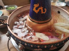 -毛辣果·贵州红酸汤牛肉火锅(西单店)