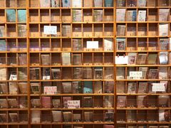 -猫的天空之城概念书店(印象城购物中心店)