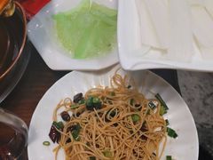 -超越炭火牛蛙火锅鸡(河东店)
