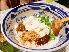 -蜗牛小馆醉乡民谣云南菜(惠新西里店)