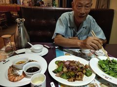 -粥全粥到海鲜家常菜(瞿塘峡路店)