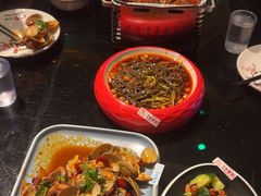 -路边边地标烧烤·川菜·小龙虾·音乐酒馆(良乡长虹店)
