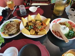 -红东阁东北菜烤肉酒馆(CROSS万象汇店)