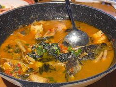 -头上红煨盐鸡·非遗院子餐厅