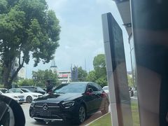 -上海星瀚奔驰4S店(红柳路店)