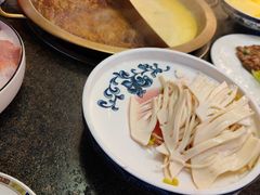 -小天鹅火锅·一线江景洪鼎旗舰店(洪崖洞店)