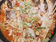 -鸣记脆皮烤鱼·海鲜烤鱼(三八广场店)