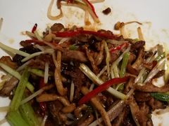 银芽韭黄炒鸭丝-尚一汤·粤菜海鲜(环球港店)