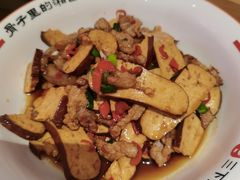 -富正毅三下锅·湘西韵味(天门山索道店)