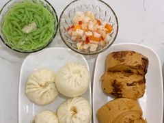 -李与白包子铺(桐梓林店)