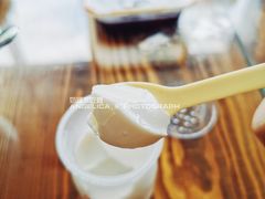 鲜奶椰冻-崖口煲仔饭