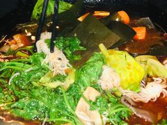 -万记麻辣烫国展总店