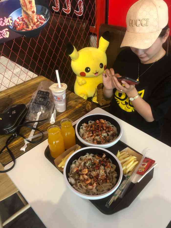 虾小士(秦皇岛茂业天地店)-"第一次来虾小士吃饭,感觉上餐速度快,菜品