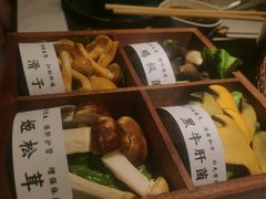 -椰子湾·海南火锅·糟粕醋·椰子鸡(正大广场店)