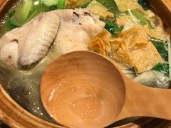 -刀小蛮半只鸡过桥米线(家乐福四元桥店)