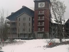 -中旅松花湖滑雪场