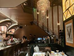 -Mogul Eatery·大亨餐酒馆