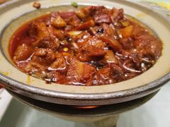 红烧肉-阿瓦山寨·湘菜现炒·剁椒鱼头王(咸阳总店)