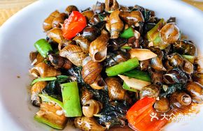 Stir-Fried Mountain Snail with Purple Perilla