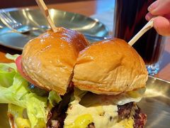 双层芝士牛肉汉堡-魏斯理汉堡(西安沣东吾悦店)