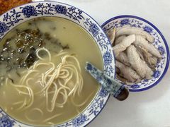 -明呈黄鱼面馆(斜土路店)