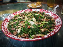 特色尖椒兔-江湖黑大兔(杨家坪店)