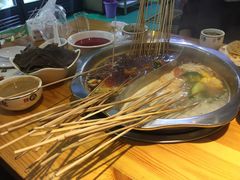 -何氏串串香火锅(翠亨店)