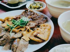 -乌文新澄海卤鹅店