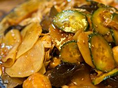 豆皮-小二楼炖肠