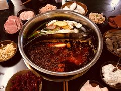 -岗上渣渣老火锅(两路口店)