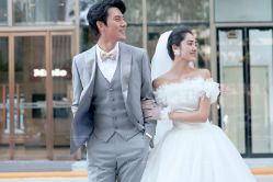点击看大图 -挪娅婚纱摄影皇家会所