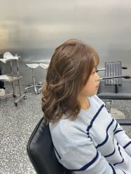 -Tloml salon