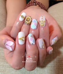 -睫乐园•睫公馆•美睫美甲沙龙