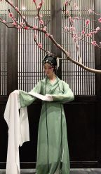 点击看大图 -盘子女人坊古装写真摄影(深圳店)