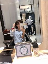-HAIR CORNER