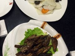 闫府私房菜(恒隆广场店)-闫府私房菜·百年鲁菜(恒隆店)