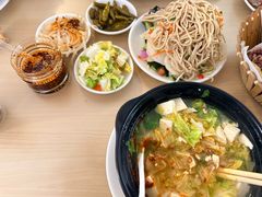 -闫家驴肉老店(华电一校店)