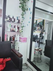 -铭廊韩式美容美发