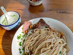 -牛八宝桂林米粉(八里庄店)