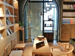 -光海书局(南京东路第一百货店)
