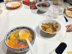 -琥珀老六龙虾(四里河店)