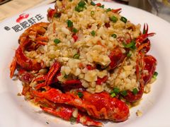-肥肥虾庄·金牌油焖大虾(首义路店)