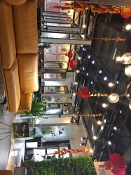 -FRIDAY星期五专业美发沙龙