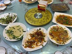 -超越海鲜屋(飞龙物业店)