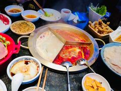 -周师兄大刀腰片火锅(洪崖洞旗舰店)
