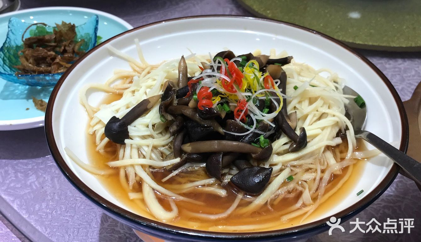 应曾经一起共事的朋友之邀