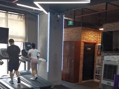 -豪思成DK健身私教连锁(凯乐国际店)