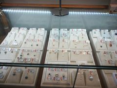 -品真阁华夏典当行(四通桥店)